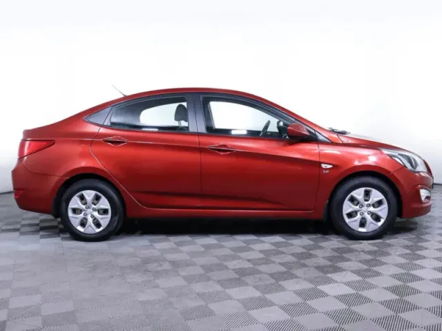 Hyundai Solaris, I Рестайлинг — фото 4