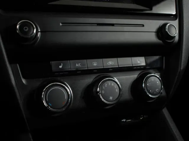 Skoda Octavia, III (A7) — фото 13