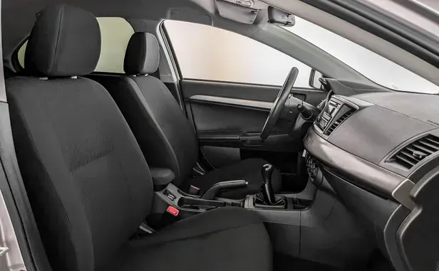 Mitsubishi Lancer, X Рестайлинг — фото 12