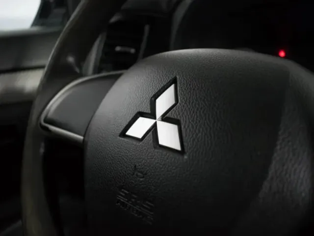 Mitsubishi Outlander, III Рестайлинг — фото 20