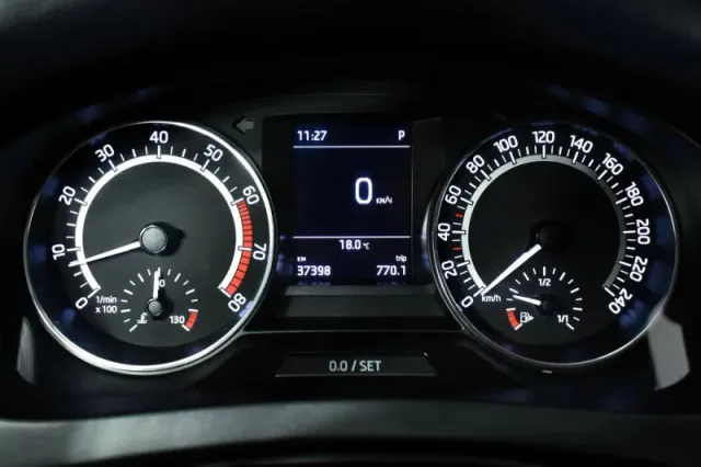 Skoda Rapid, I Рестайлинг — фото 12