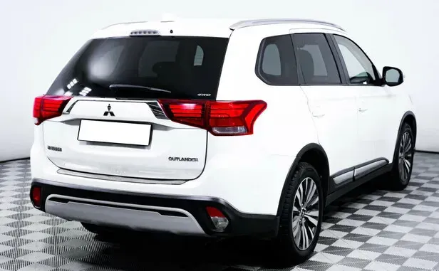 Mitsubishi Outlander, III Рестайлинг 3 — фото 2