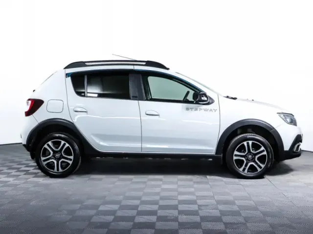 Renault Sandero, II Рестайлинг — фото 4