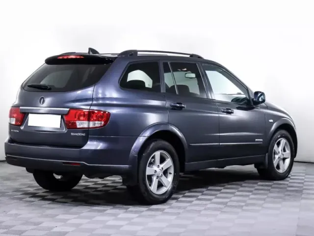 SsangYong Kyron, I Рестайлинг — фото 5