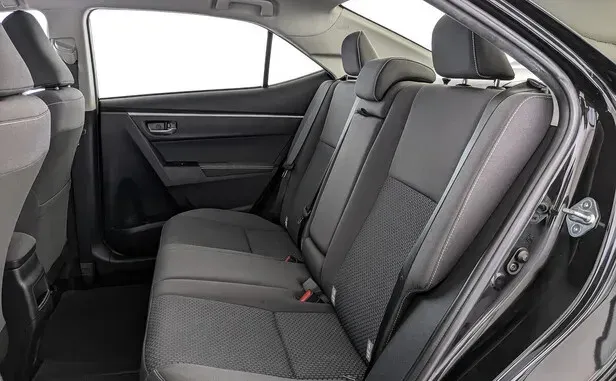 Toyota Corolla, XI (E160, E170, E180) Рестайлинг 1 — фото 6