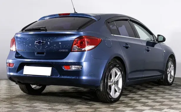 Chevrolet Cruze, I Рестайлинг — фото 2