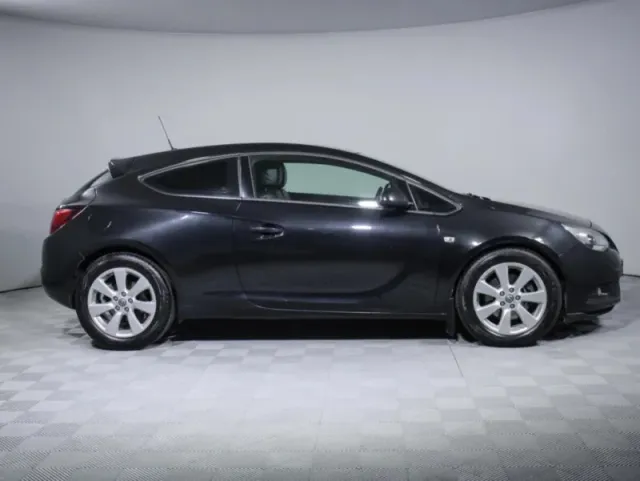 Opel Astra, J Рестайлинг — фото 4