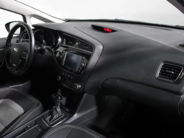 Kia Ceed, II Рестайлинг — фото 12