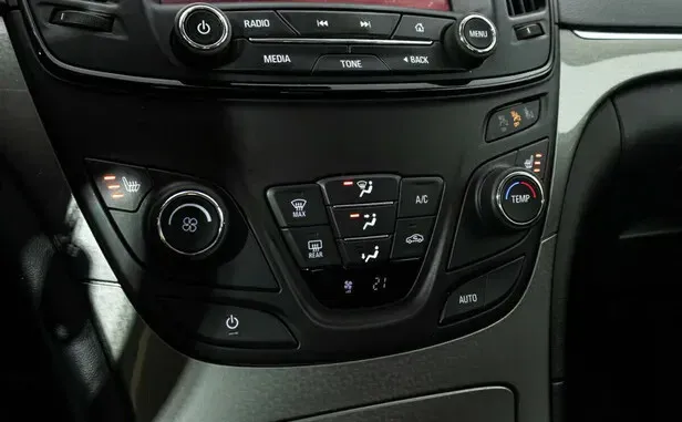 Opel Insignia, I Рестайлинг — фото 7