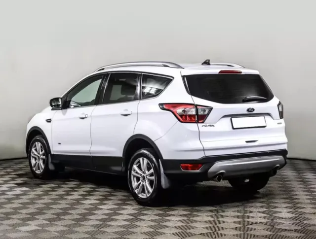 Ford Kuga, II Рестайлинг — фото 7