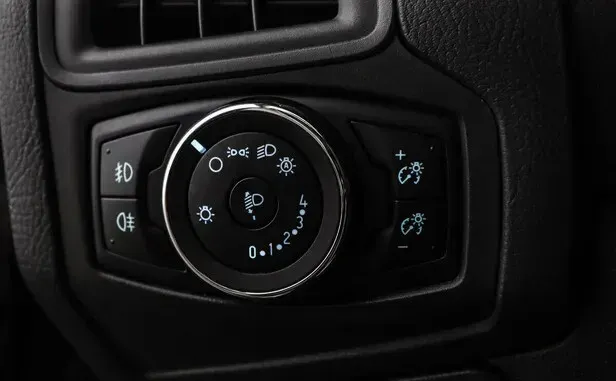 Ford Focus, III — фото 10