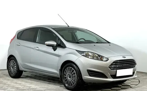 Ford Fiesta, Mk6 Рестайлинг — фото 3