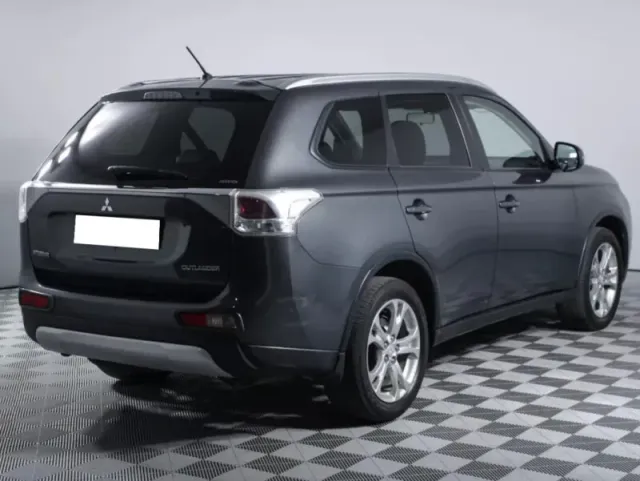 Mitsubishi Outlander, III Рестайлинг — фото 5