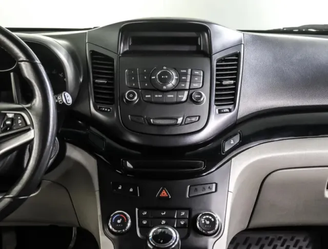 Chevrolet Orlando — фото 15