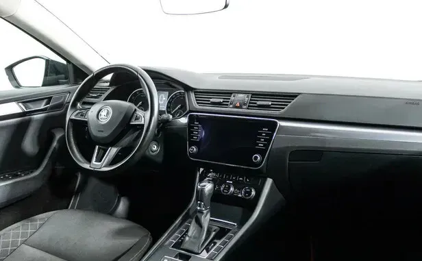 Skoda Superb, III — фото 7