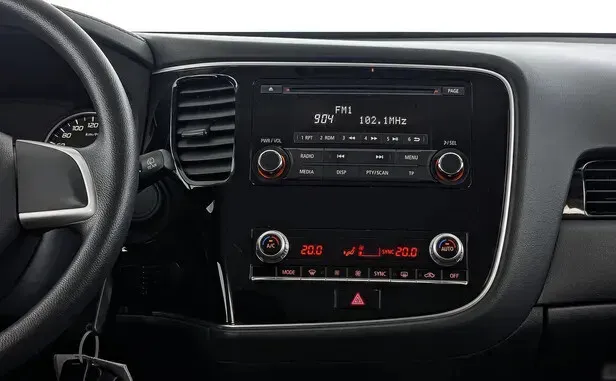 Mitsubishi Outlander, III Рестайлинг 3 — фото 9