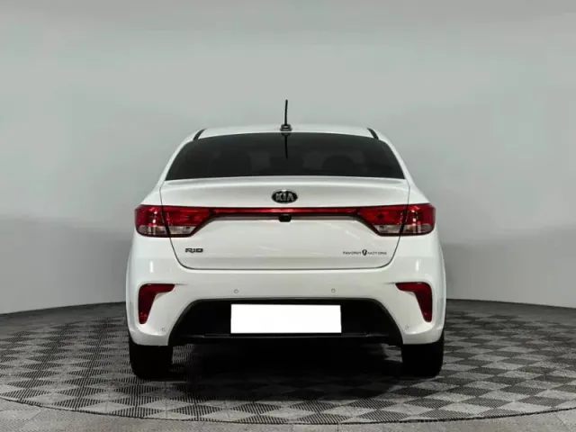 Kia Rio, IV — фото 14
