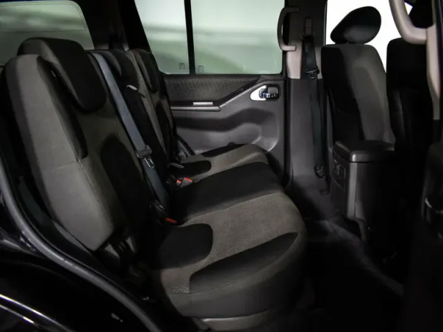 Nissan Pathfinder, III — фото 9