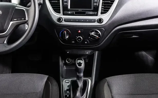 Hyundai Solaris, II Рестайлинг — фото 19