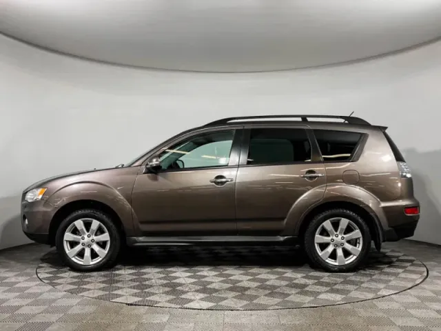 Mitsubishi Outlander, II Рестайлинг — фото 8