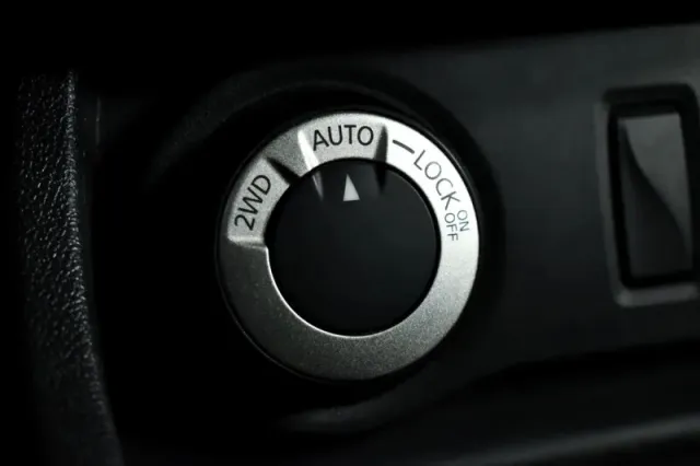 Renault Duster, I Рестайлинг — фото 14