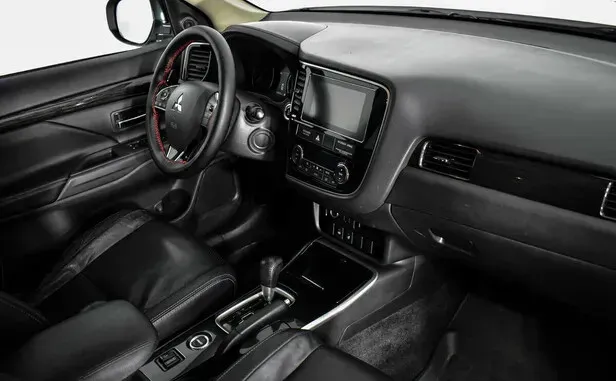 Mitsubishi Outlander, III Рестайлинг 2 — фото 8