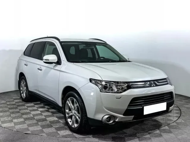 Mitsubishi Outlander, III — фото 3