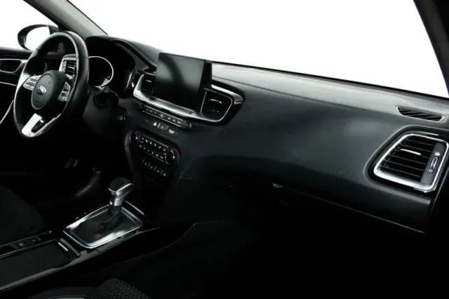 Kia Ceed, III — фото 15