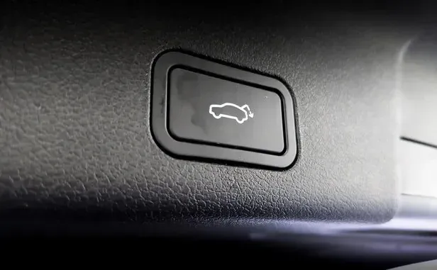 Geely Atlas Pro — фото 13