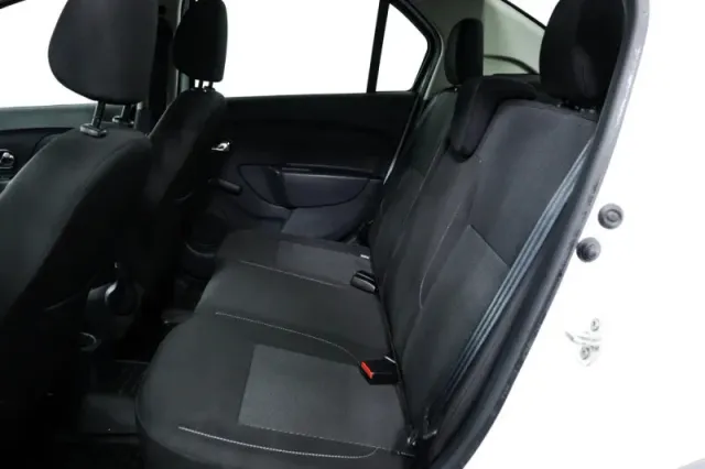 Renault Logan, II Рестайлинг — фото 10