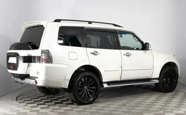 Mitsubishi Pajero, IV Рестайлинг 2 — фото 2
