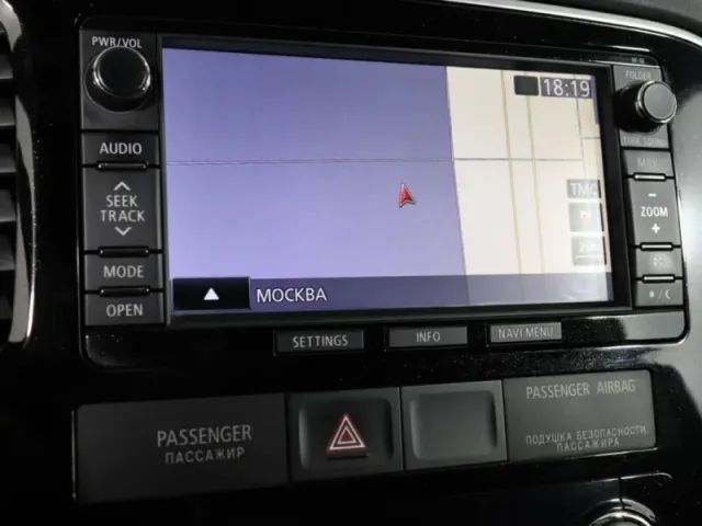 Mitsubishi Outlander, III — фото 12