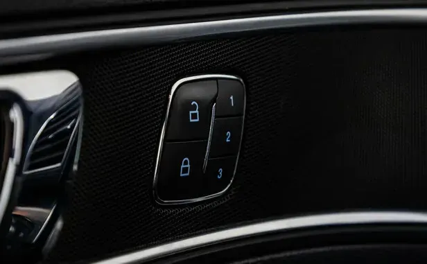 Ford Explorer, V Рестайлинг — фото 10