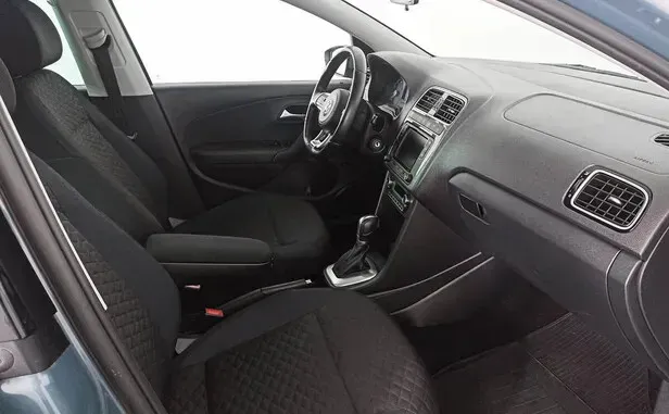 Volkswagen Polo, V Рестайлинг — фото 6