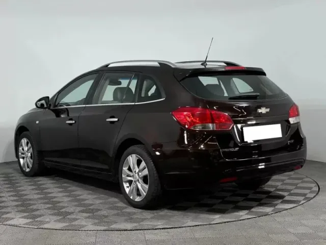 Chevrolet Cruze, I Рестайлинг — фото 7