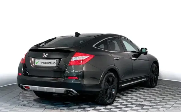 Honda Crosstour, I Рестайлинг — фото 2
