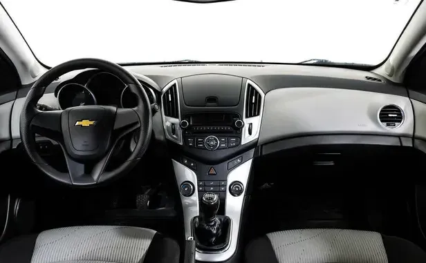 Chevrolet Cruze, I Рестайлинг — фото 5