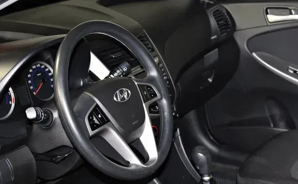 Hyundai Solaris, I Рестайлинг — фото 5