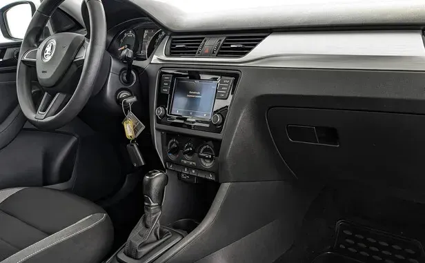Skoda Rapid, I Рестайлинг — фото 5