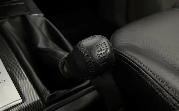 Mitsubishi Pajero Sport, II Рестайлинг — фото 10