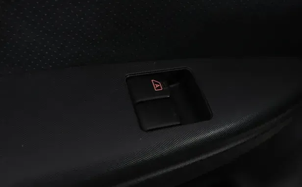 Nissan Note, I Рестайлинг — фото 11