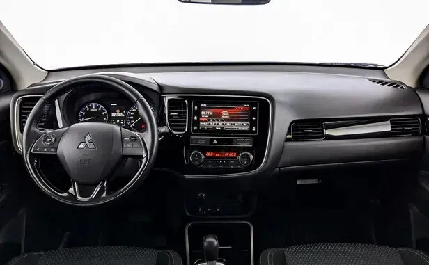Mitsubishi Outlander, III Рестайлинг 3 — фото 7