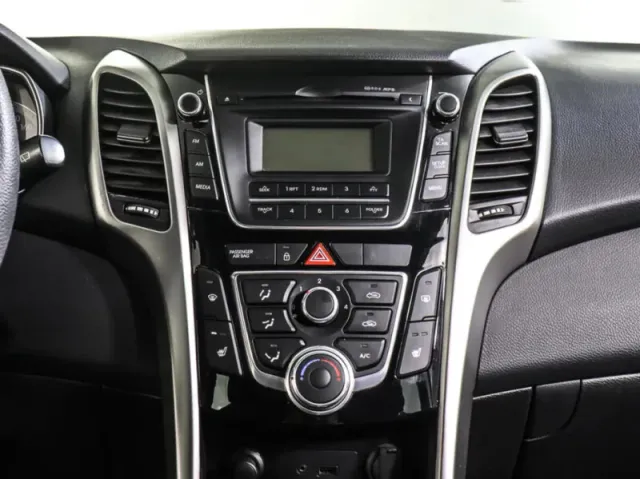 Hyundai i30, II — фото 15