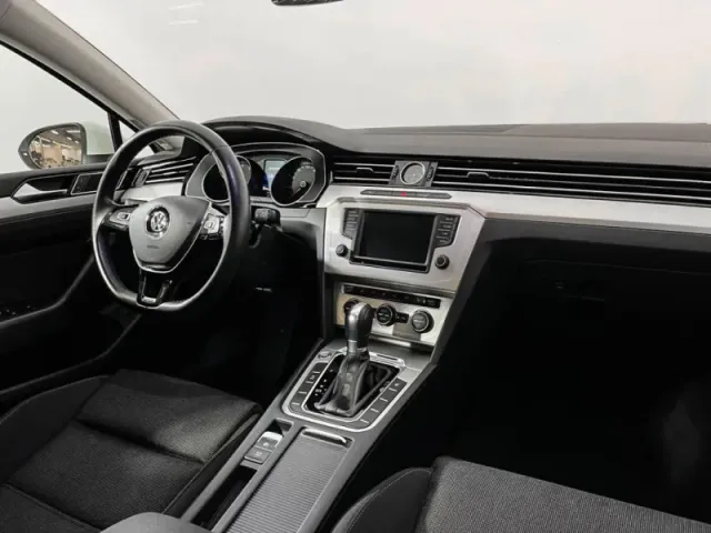 Volkswagen Passat, B8 — фото 10