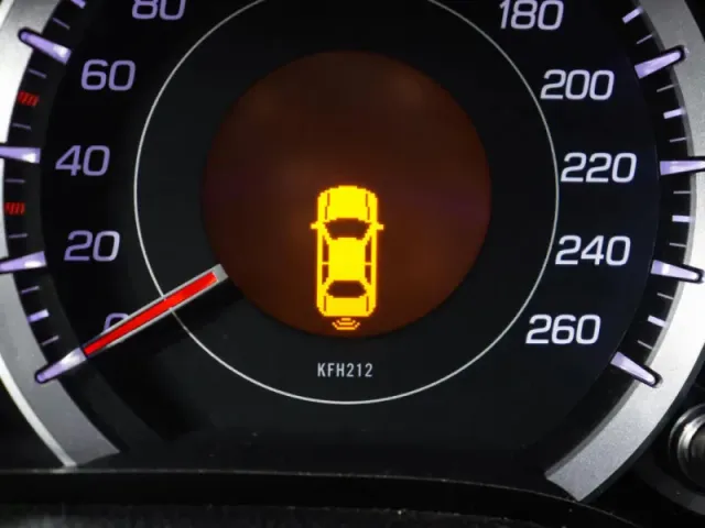 Honda Accord, VIII Рестайлинг — фото 15