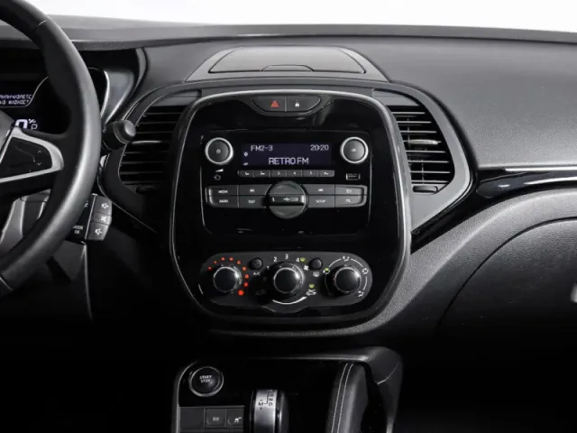 Renault Kaptur, I Рестайлинг — фото 13