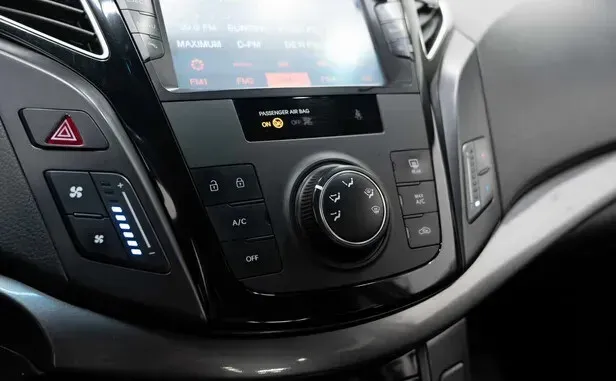 Hyundai i40, I — фото 10