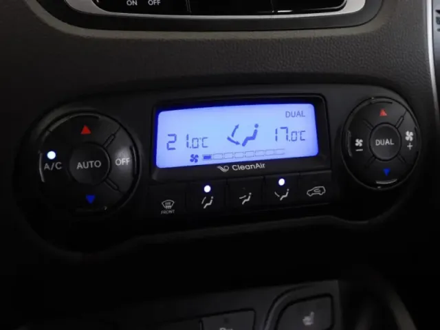Hyundai ix35, I — фото 22