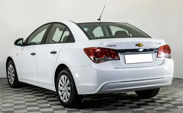 Chevrolet Cruze, I Рестайлинг — фото 4