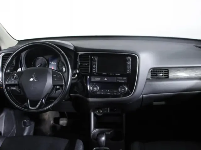 Mitsubishi Outlander, III Рестайлинг 2 — фото 13